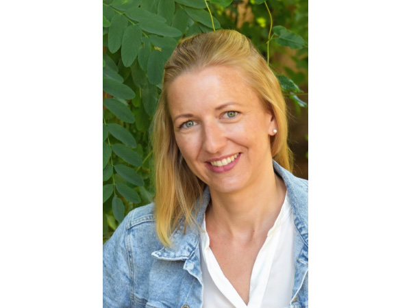 Frau Bank unterrichtet Englisch und Spanisch am Campus Hannah Höch.