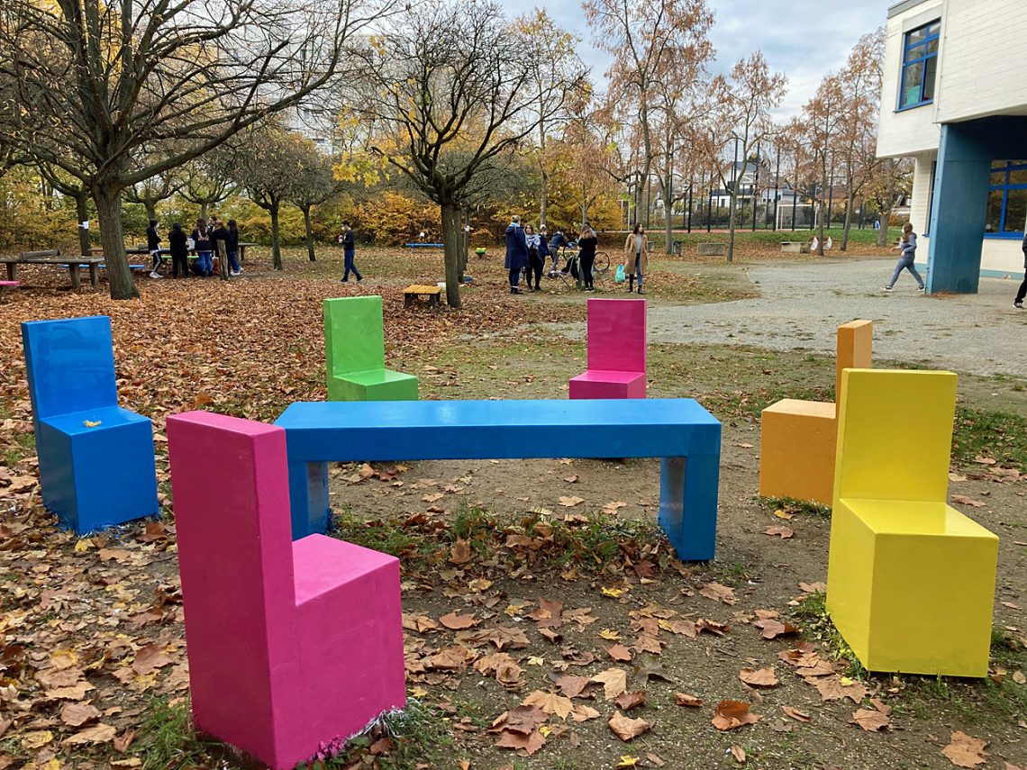 Campus Beauty Day am Campus Hannah Höch: Schülerinnen verschönern den Schulhof